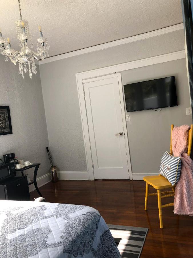 Private Suite Mins From Mia Free Parking Miami Exterior foto